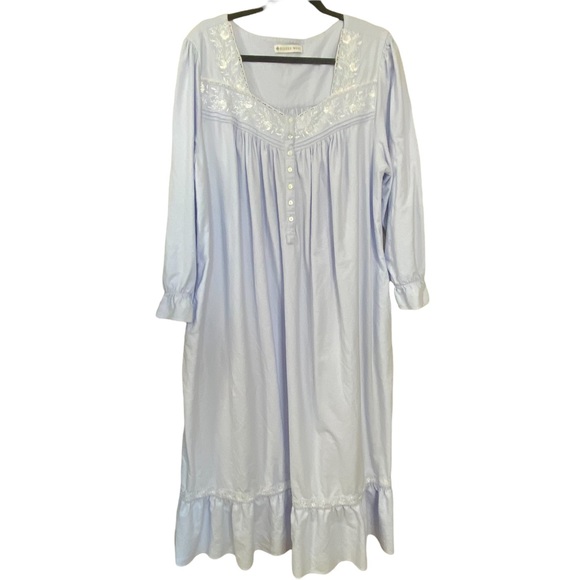 Eileen West Intimates & Sleepwear Eileen West Cornflower Blue